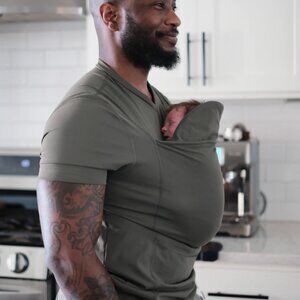 Lalabu Kangaroo Pouch Dad Shirt in Fern